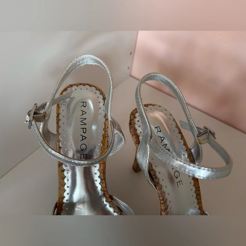 Rampage vintage Silver Strappy Heeled Sandals in size 7 1/2 M
